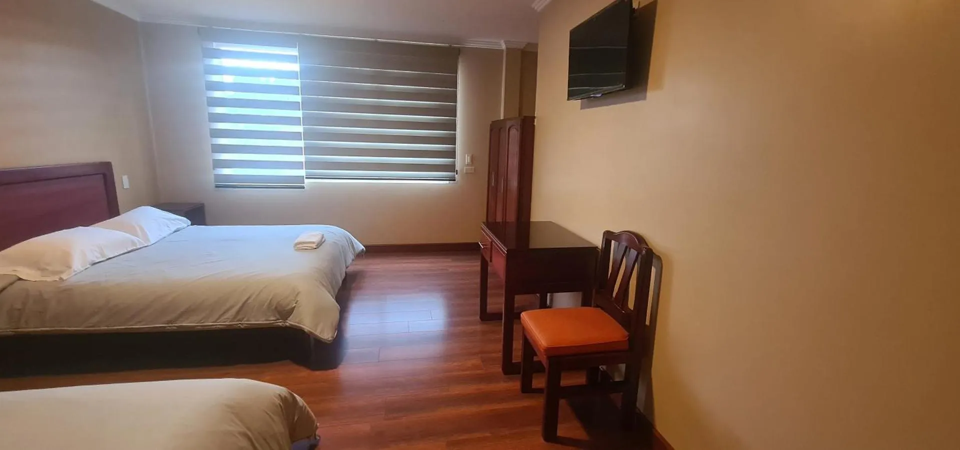 Hostal California By Chat Noir 쿠엔카 2*,  에콰도르