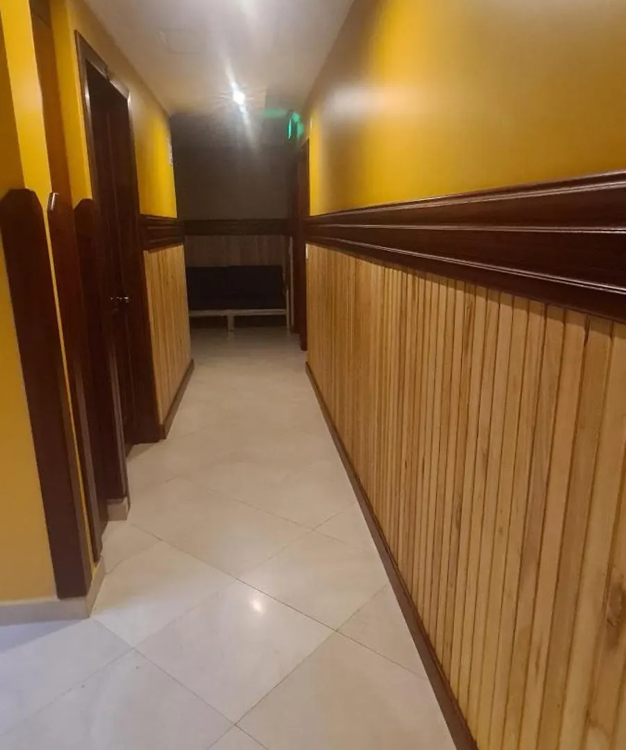 Hostal California By Chat Noir Cuenca Ecuador