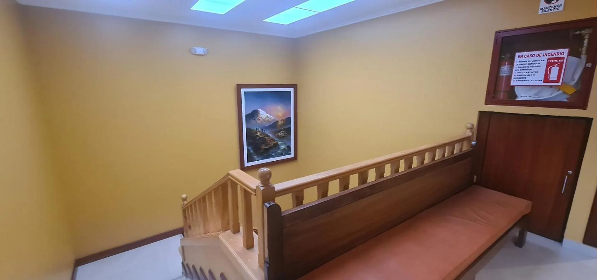 Hostal California By Chat Noir Cuenca 2*,  Ecuador