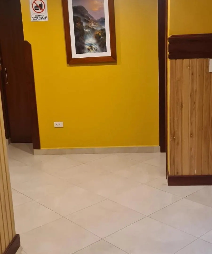 Hostal California By Chat Noir Cuenca Hotel