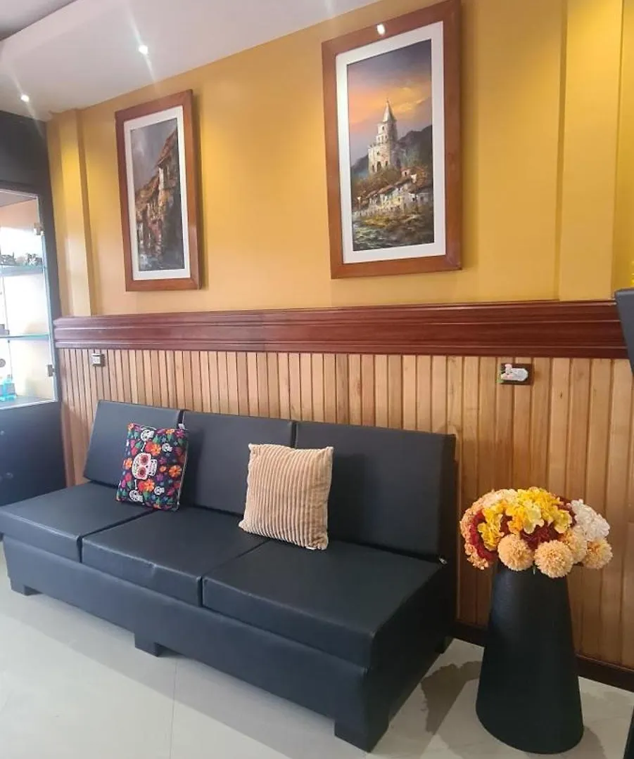 Hostal California By Chat Noir Cuenca Hotel