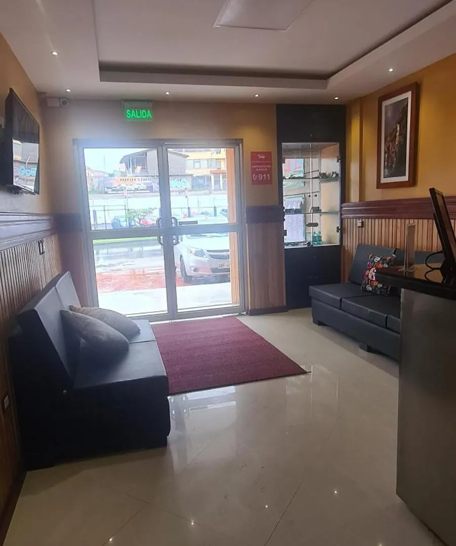 Hostal California By Chat Noir Cuenca